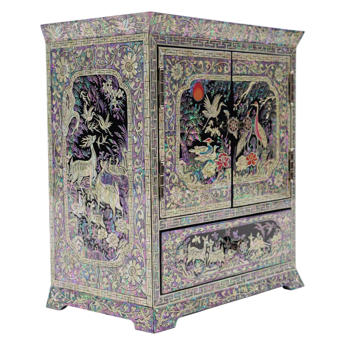 Handcrafted Najeon-chilgi jewelry organizer featuring traditional Sip-jang-saeng (ten symbols of longevity) iridescent shell designs